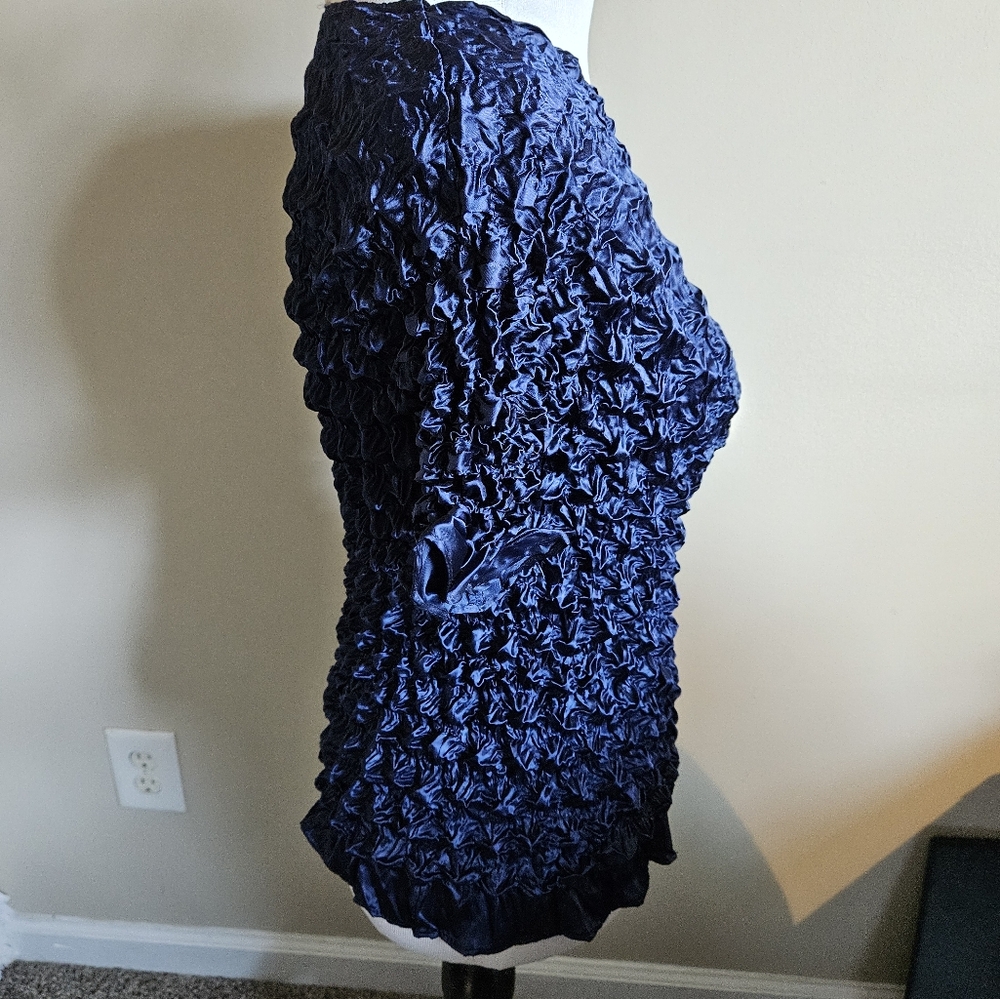 Vintage Elegant Navy Blue Crinkle/ Bubble Top One Size - Picture 6 of 10